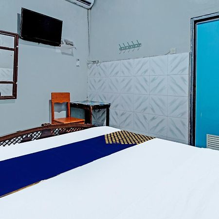 Spot On 91915 Homestay Superman Джокякарта Екстериор снимка